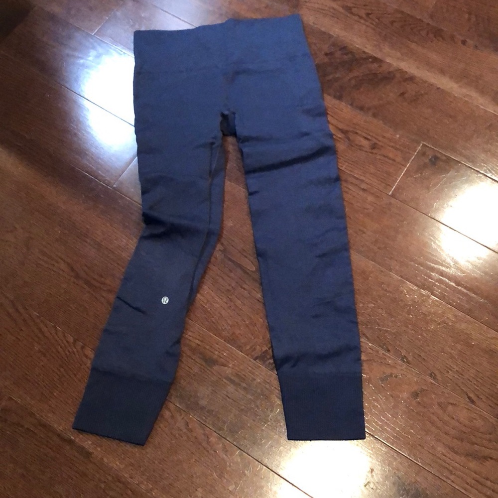 Athletic leggings